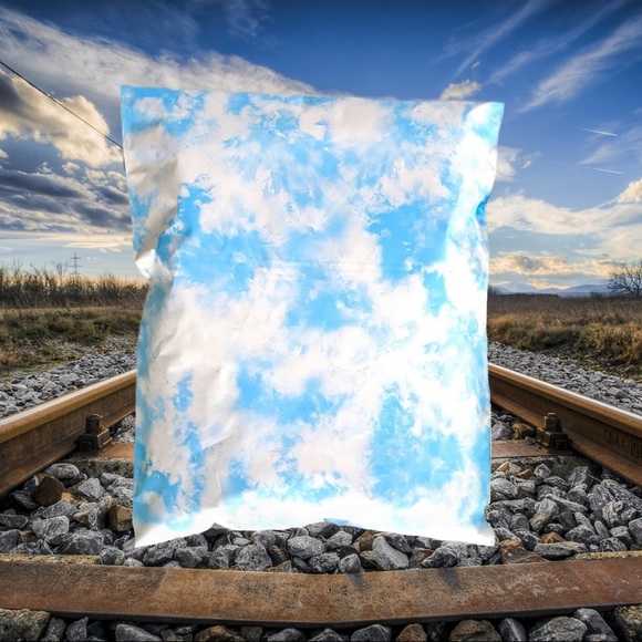 25 14X17 Poly Mailers Cloud Tye Dye ,Shipping Envelopes PRICE IS FIRM - Picture 11 of 11